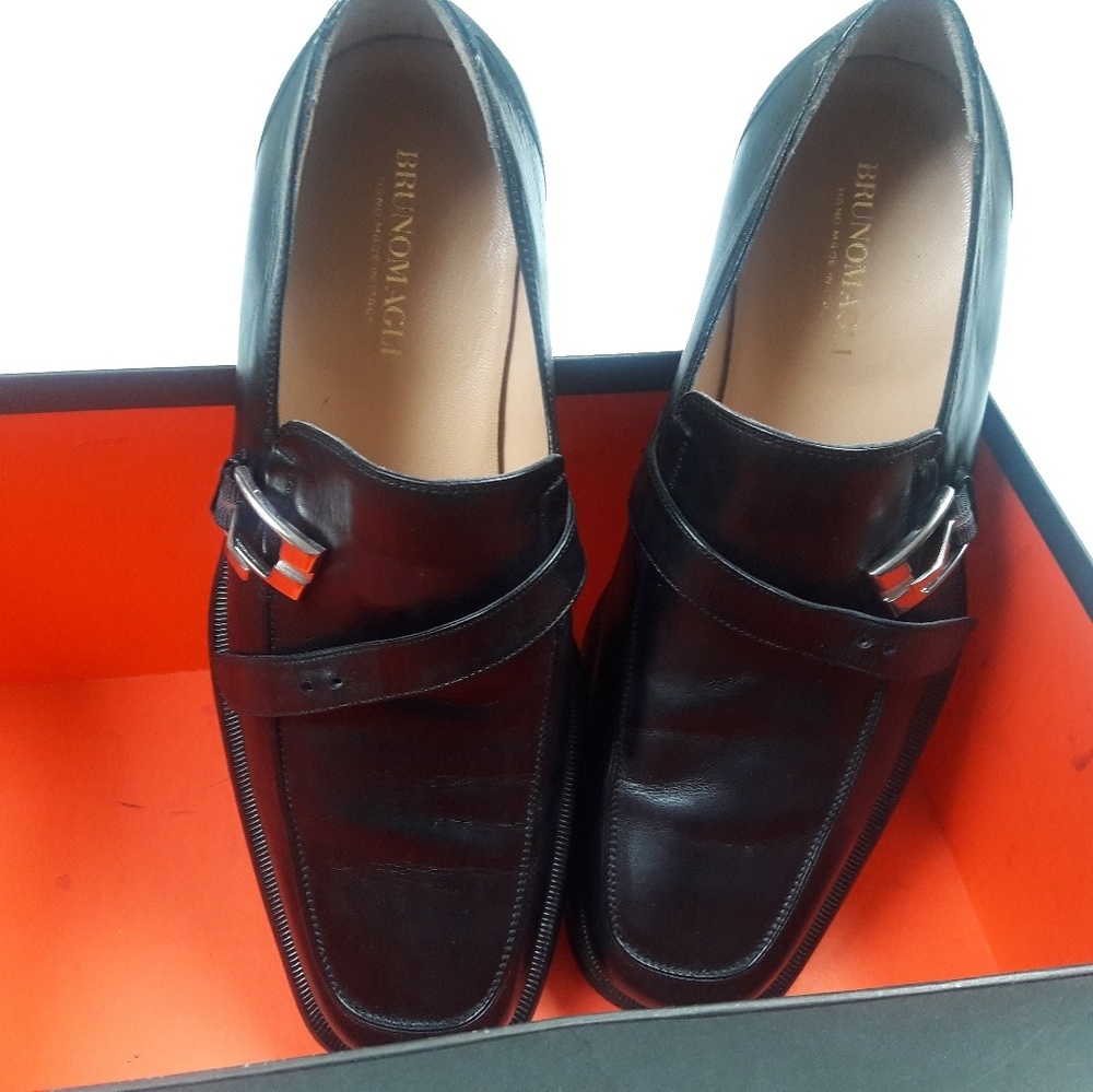 Bruno Magli, Italian Designer Leather Shoes